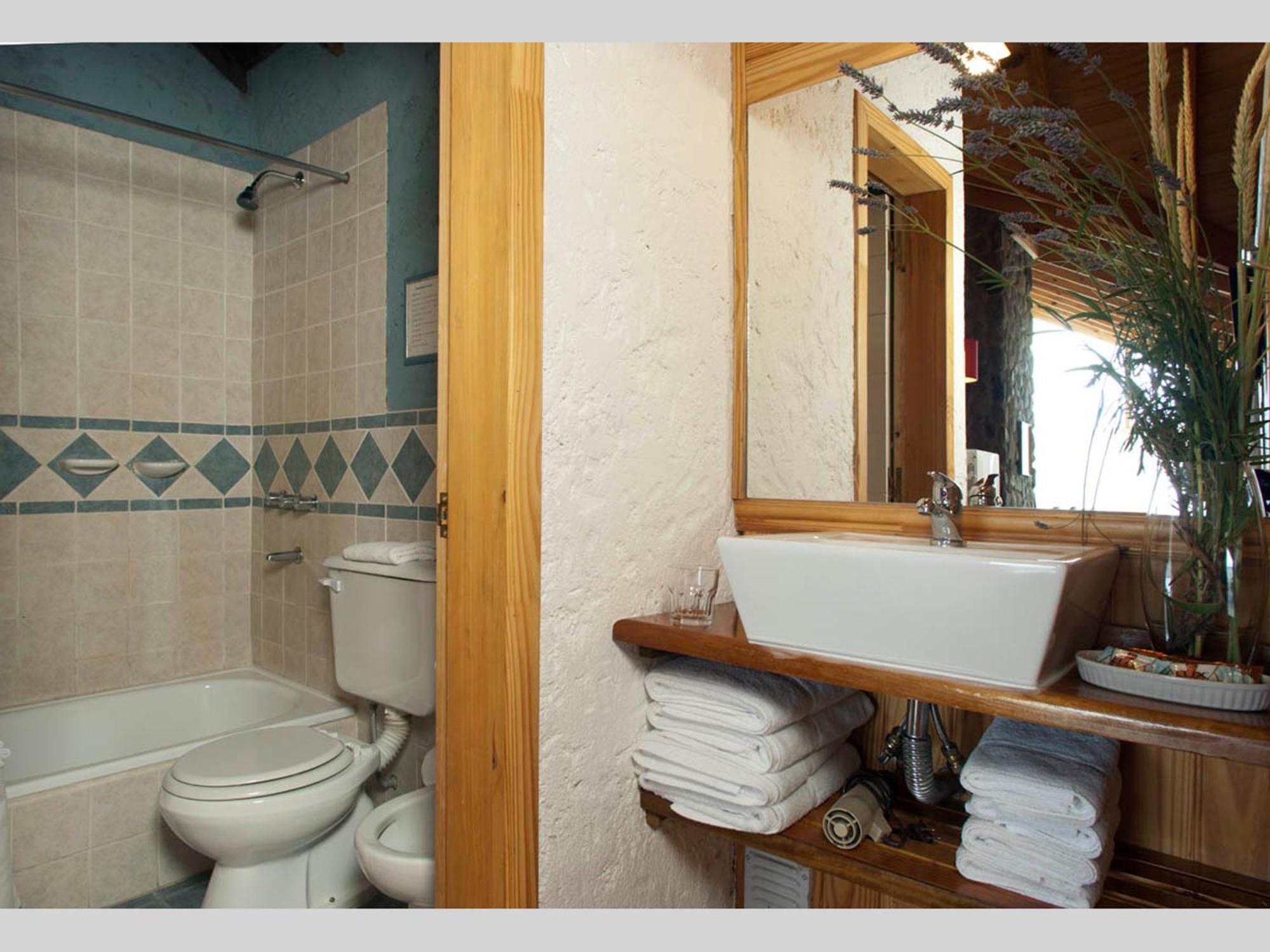 Blanca Patagonia Hosteria Boutique Y Cabanas El Calafate Exterior photo